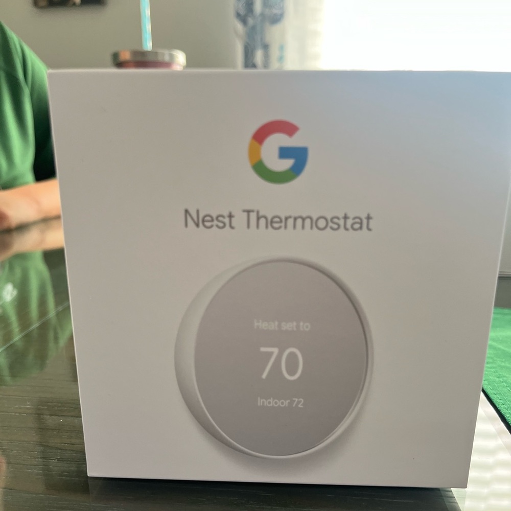 *NEW IN BOX* Google Nest Thermostat